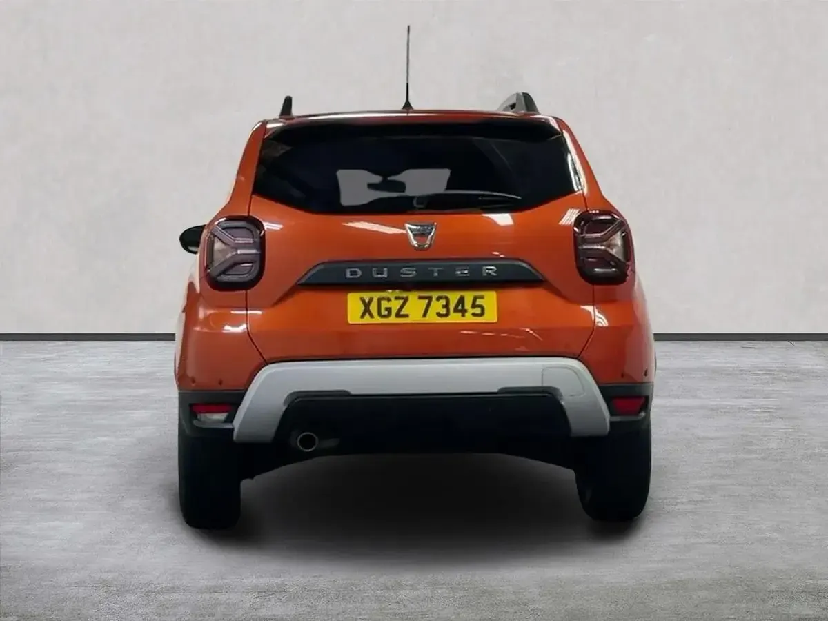 Used Dacia Duster Prestige 130 HP (95 kW) 2022 Orange SUV