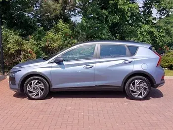Used Hyundai Bayon Advanced 100 HP (73 kW) 2025 Blue SUV