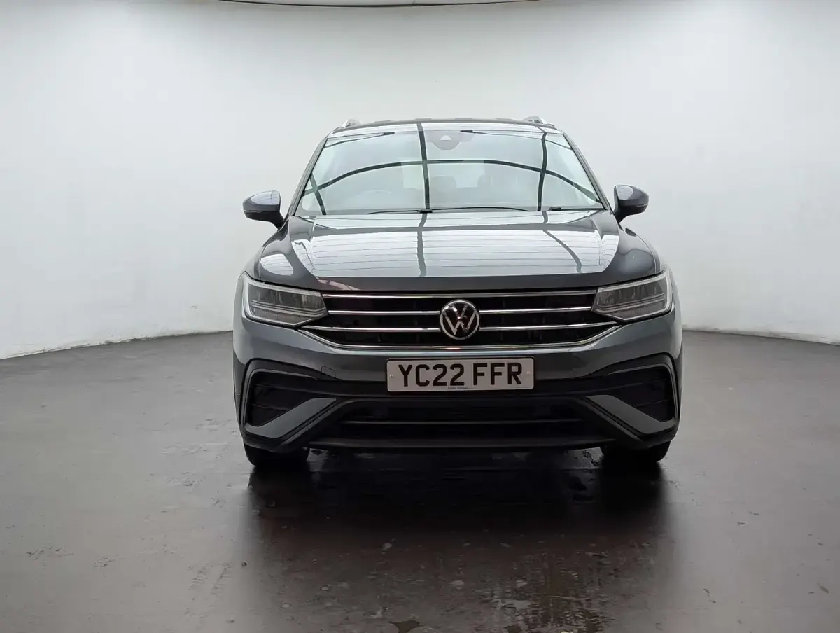 Used VW Tiguan Allspace Life 150 HP (110 kW) 2022 Grey SUV