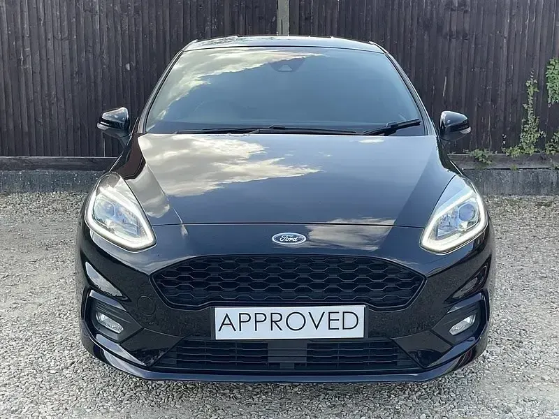 Begagnad Ford Fiesta ST-Line 2020 Svart Halvkombi