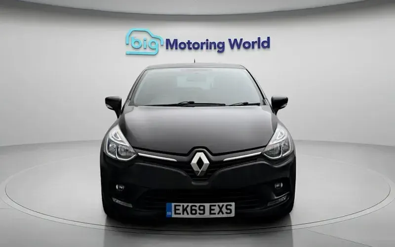 Used Renault Clio Iconic 90 HP (66 kW) 2019 Black Hatchback