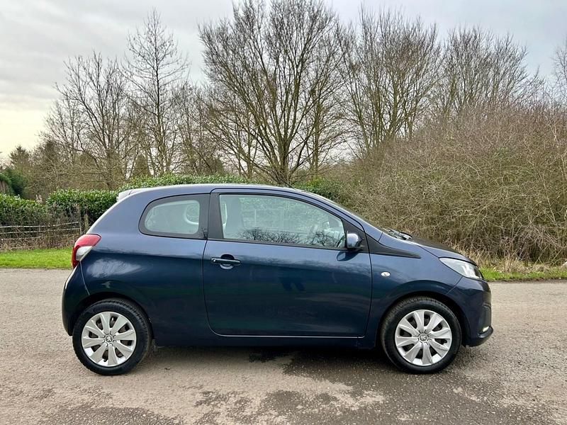 Used Peugeot 108 Active 68 HP (50 kW) 2014 Blue Hatchback
