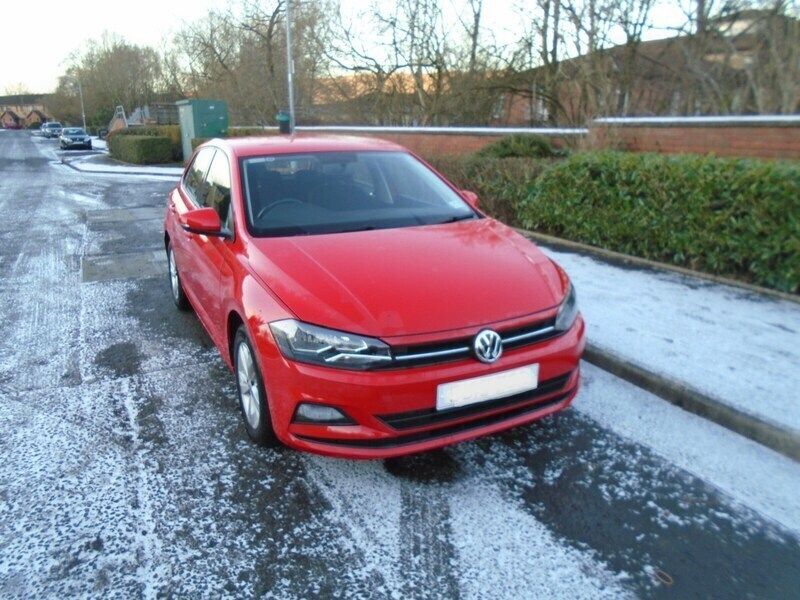 Used VW Polo SE 65 HP (47 kW) 2019 Red Hatchback