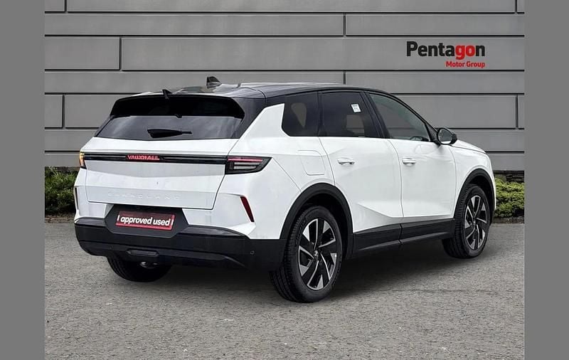 New Vauxhall Grandland 156 kW (213 HP) 2025 White SUV