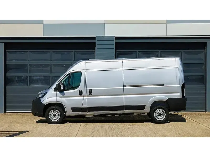 New Peugeot Boxer 2026 Grey Van