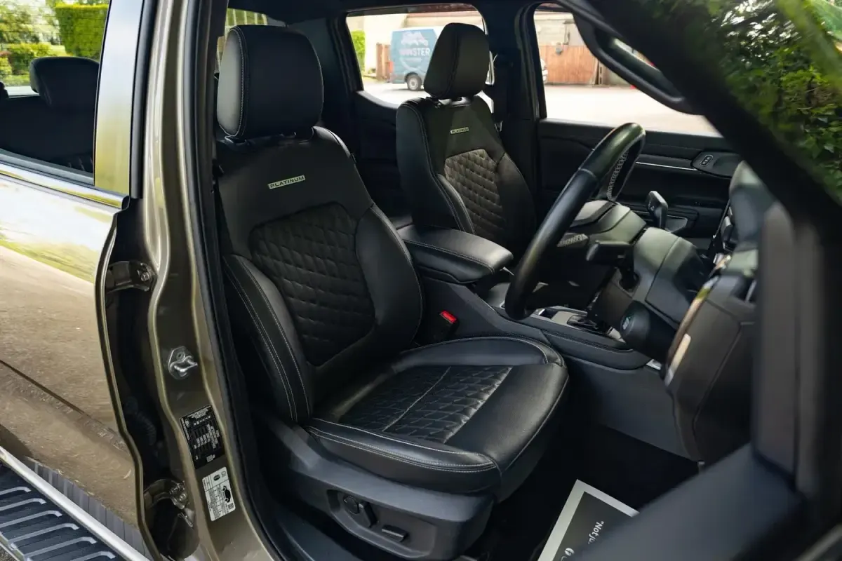 Usado Ford Ranger Platinum 237 HP (174 kW) 2023 Prateado Pickup