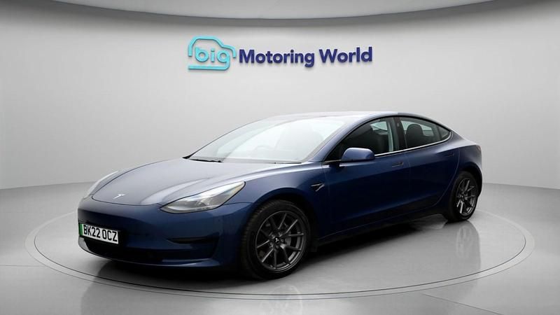 Used Tesla Model 3 Standard Range Plus 222 kW (302 HP) 2022 Blue Sedan