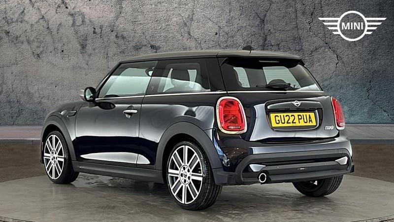 Used Mini Cooper Exclusive 134 HP (98 kW) 2022 Black Hatchback
