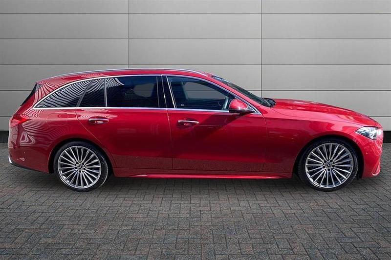 Used Mercedes C300 AMG Line Premium 258 HP (189 kW) 2025 Patagonia red Estate