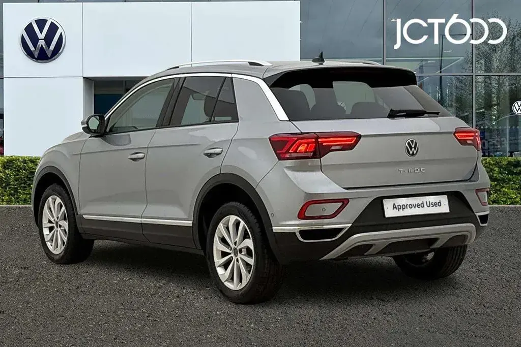 Used VW T-Roc Style 150 HP (110 kW) 2025 Silver SUV