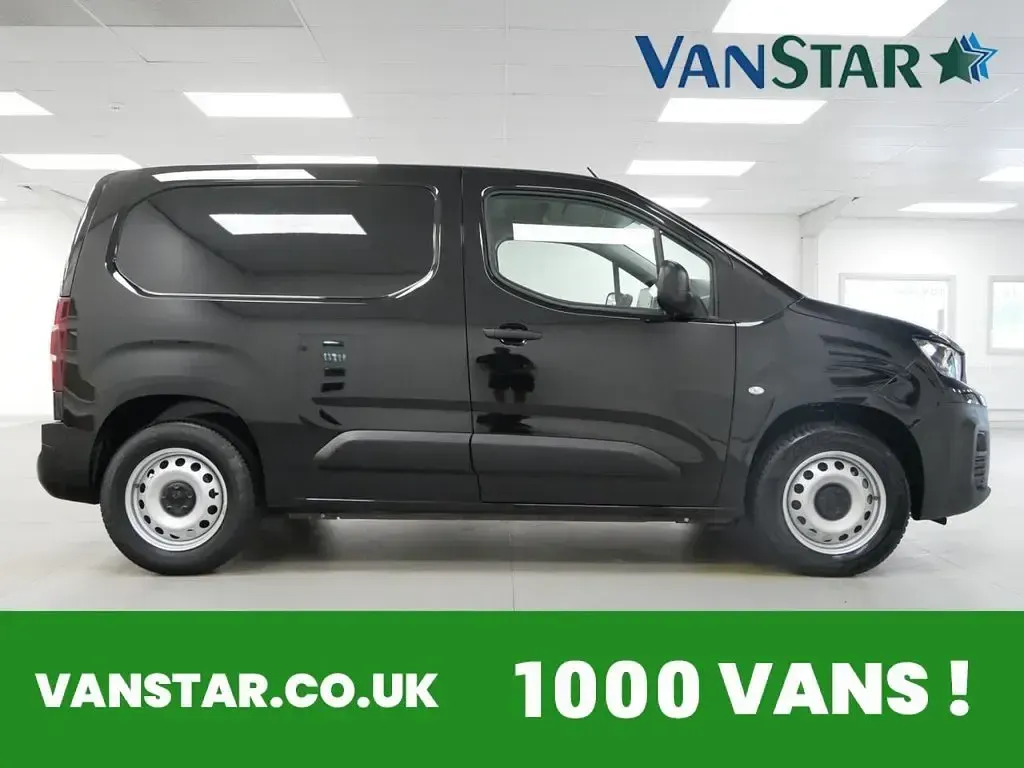 Used Peugeot Partner Premium 136 HP (100 kW) 2023 Black MPV