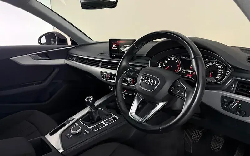 Used Audi A4 150 HP (110 kW) 2019 Black Sedan