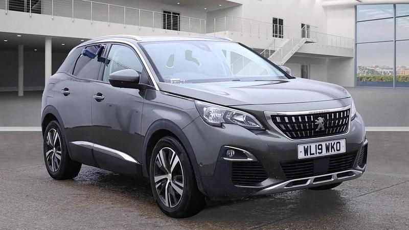 Hurricane grey Used 2019 Peugeot 3008 Allure Hatchback | £10,475 (Fair price) - Image 1/4
