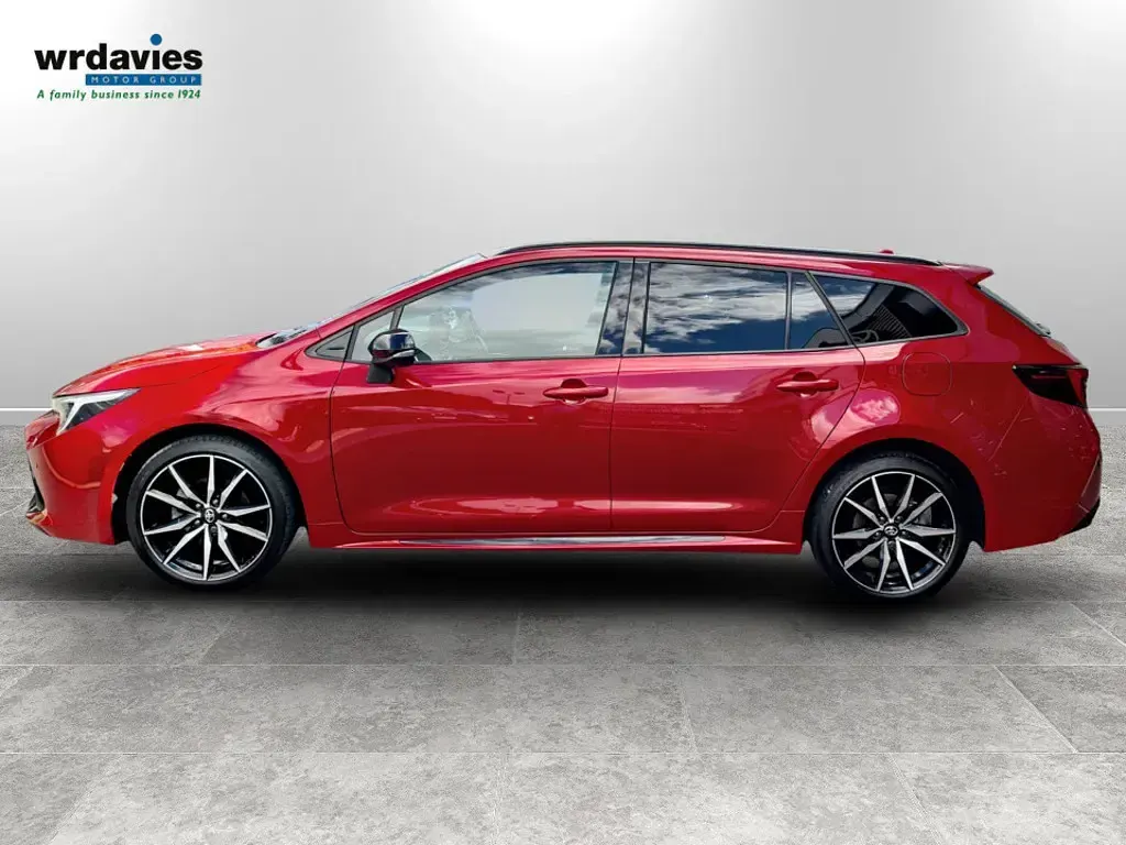 Used Toyota Corolla Sport 140 HP (102 kW) 2025 Scarlet flare Estate