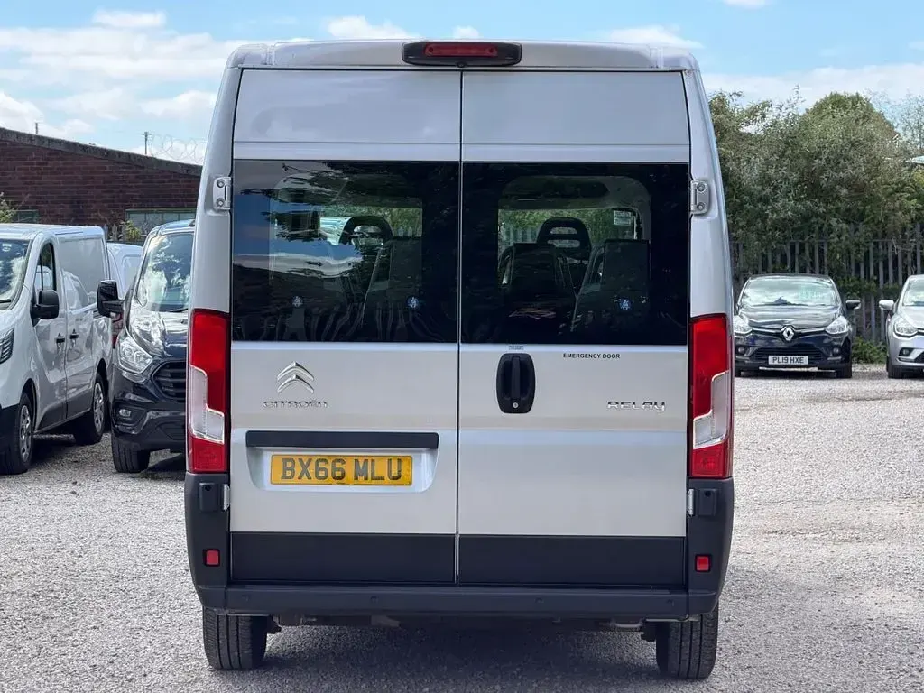 Used Citroën Relay 130 HP (95 kW) 2017 Silver Van