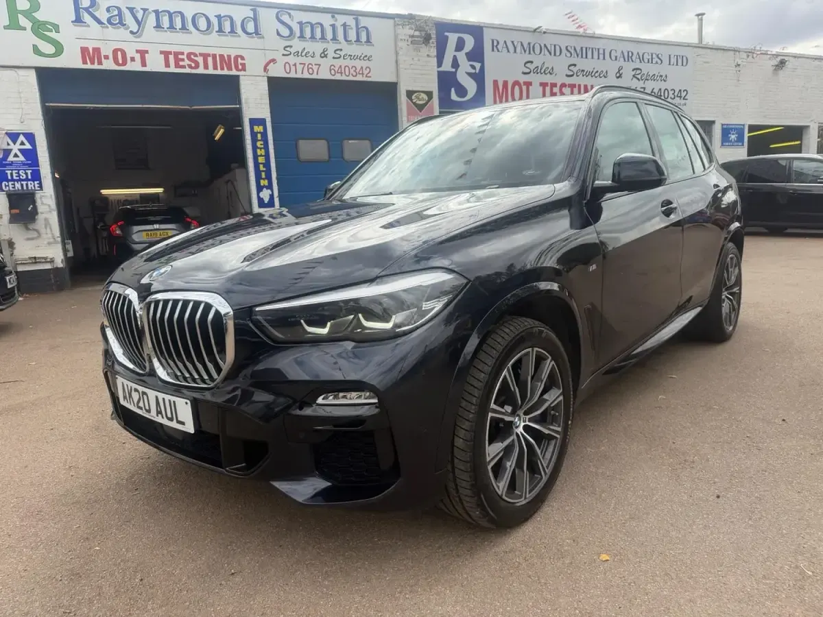 Used BMW X5 M Sport 261 HP (191 kW) 2020 Black SUV