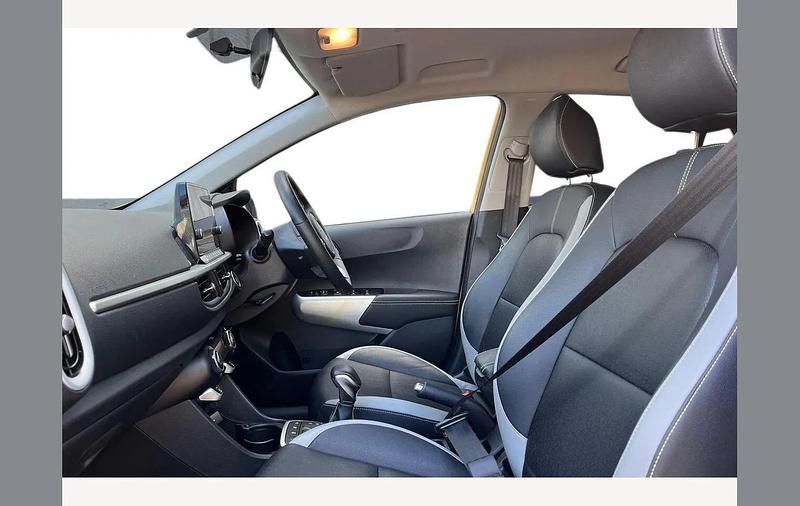 Used Kia Picanto X-Line 66 HP (48 kW) 2023 Yellow Hatchback