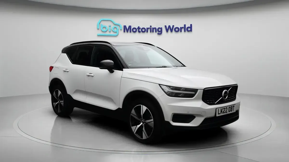 Used Volvo XC40 Plus 211 HP (155 kW) 2021 SUV