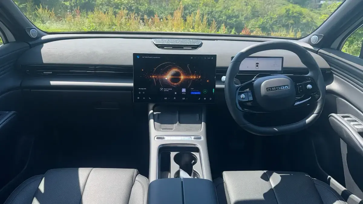 New Omoda 7 2026 White SUV