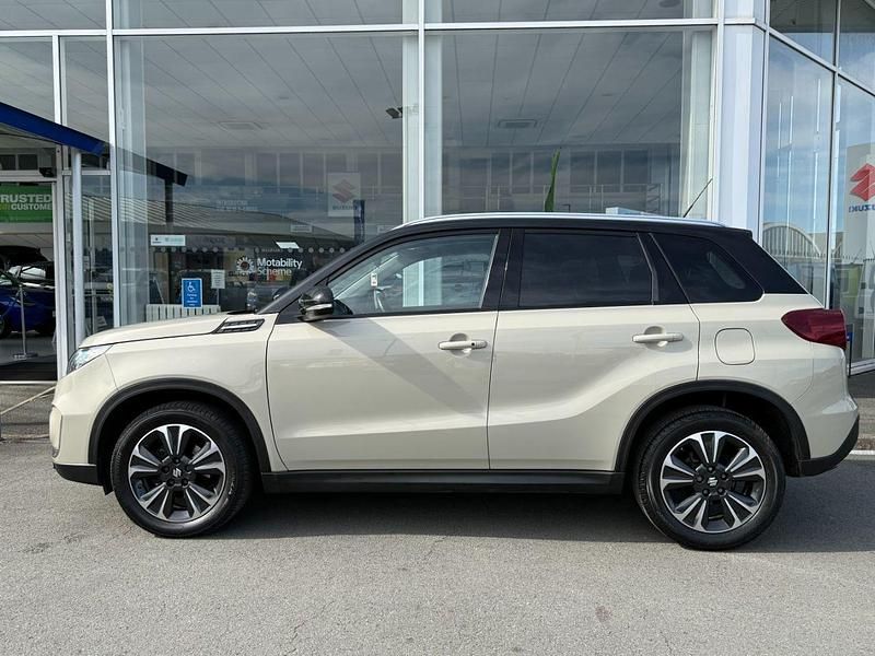 Used Suzuki Vitara SZ5 140 HP (102 kW) 2019 Cream SUV