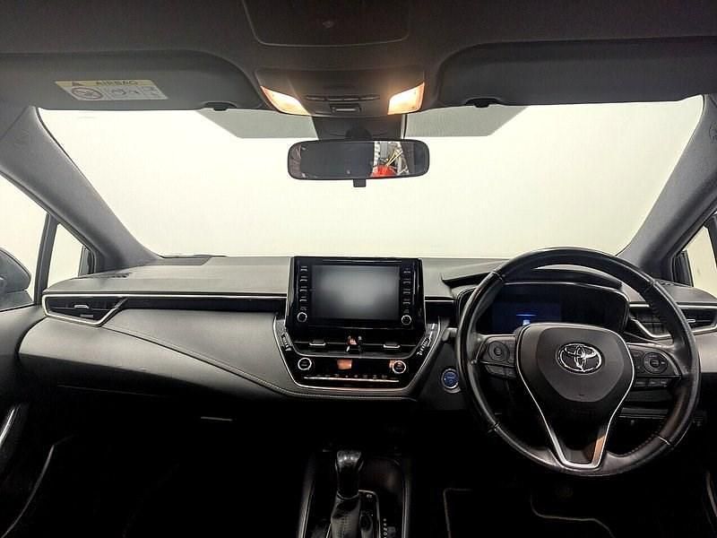 Used Toyota Corolla 122 HP (89 kW) 2021 Black Hatchback