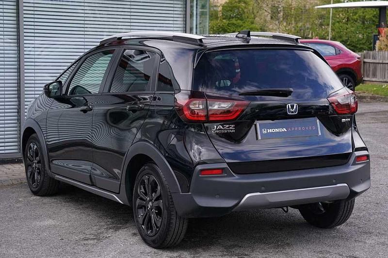 Begagnad Honda Jazz Advance 122 HK (89 kW) 2024 Svart Halvkombi