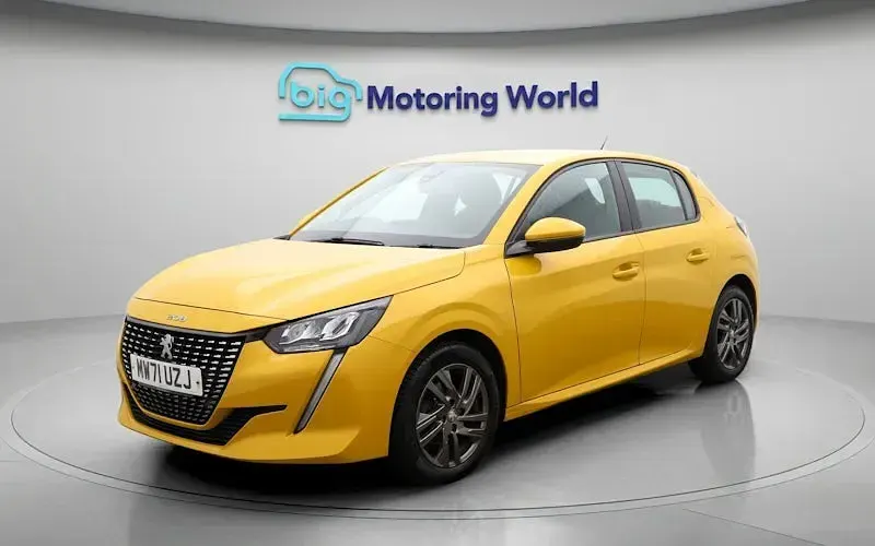 Usado Peugeot 208 Active Premium 102 HP (75 kW) 2022 Amarelo Citadino