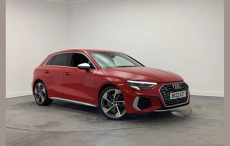 Used Audi S3 Sportback Comfort 310 HP (228 kW) 2022 Red Hatchback