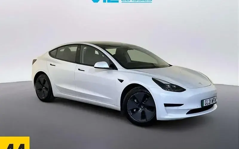 Used Tesla Model 3 Standard Range 180 kW (245 HP) 2021 Sedan