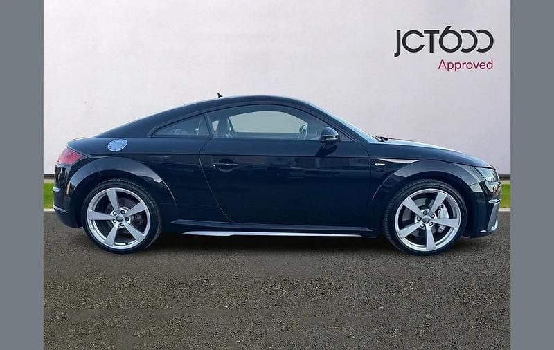 Used Audi TT Black Edition 245 HP (180 kW) 2019 Black Coupe