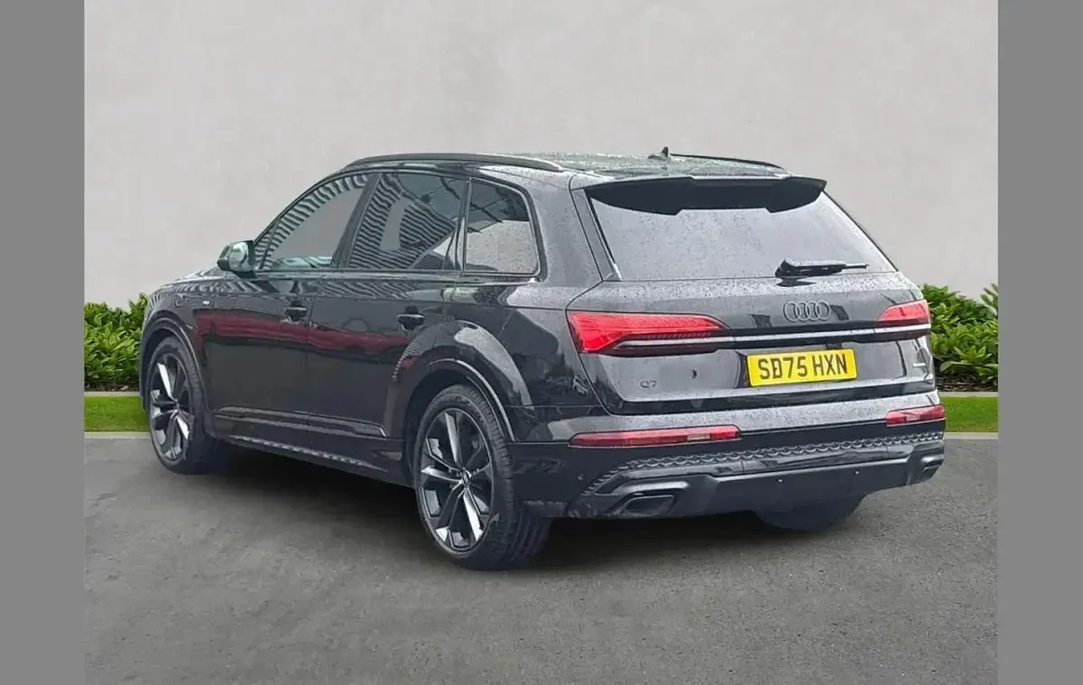 Nowe Audi Q7 Comfort 389 KM (286 kW) 2025 Other SUV