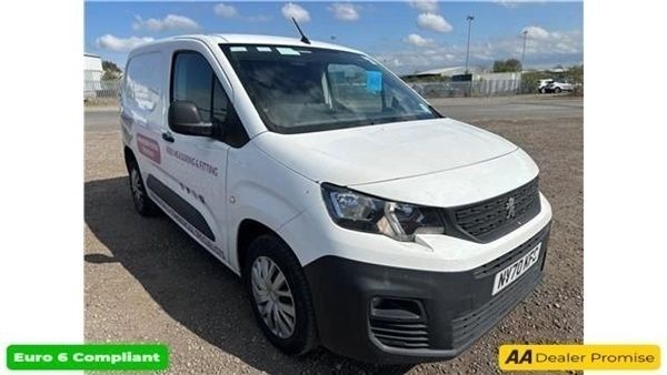 White Used 2020 Peugeot Partner S MPV | £10,799 (A bit pricey) - Image 1/4
