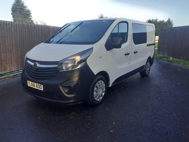 White Used 2019 Vauxhall Vivaro MPV | £4,795 (Super price) - Image 1/4