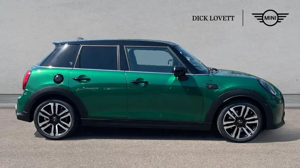 Used Mini Cooper S Exclusive 176 HP (129 kW) 2023 Green Hatchback