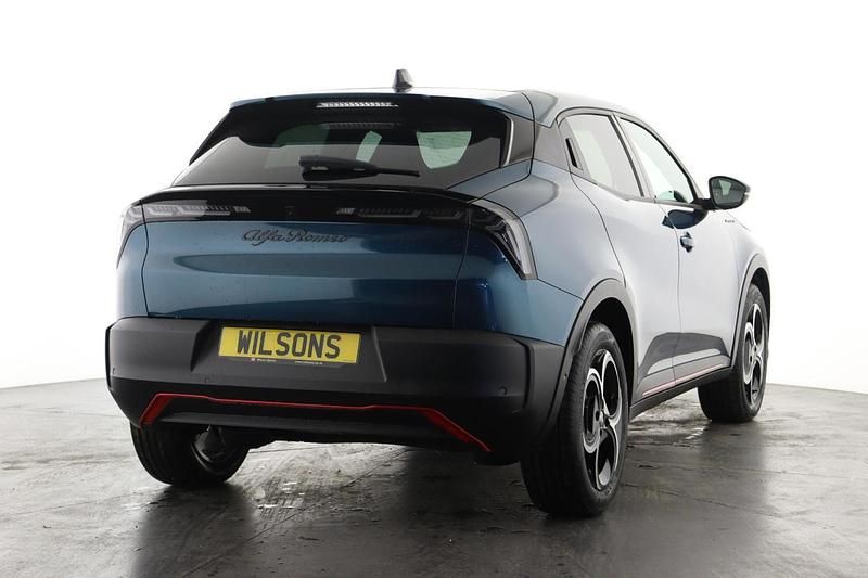 Used Alfa Romeo Junior Edizione Speciale 113 kW (154 HP) 2024 Blue SUV