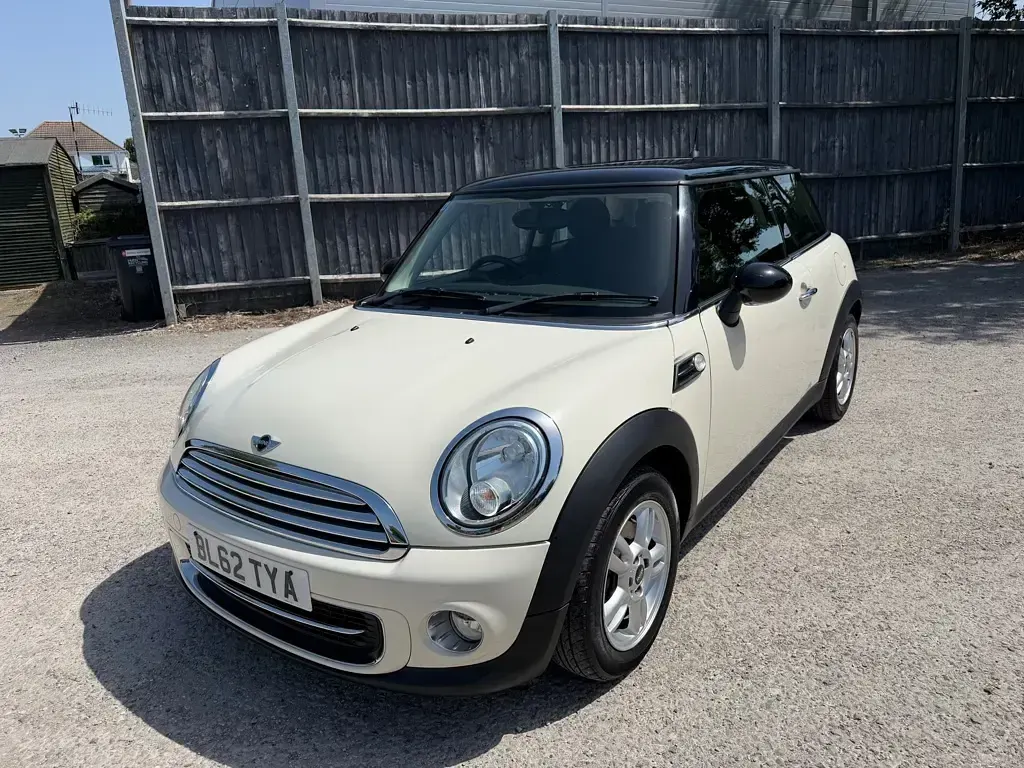 Used Mini Cooper Hatch 122 HP (89 kW) 2012 Hatchback