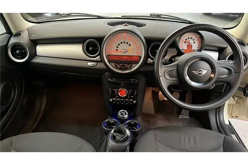 Używany Mini One D 90 KM (66 kW) 2013 Biały Hatchback