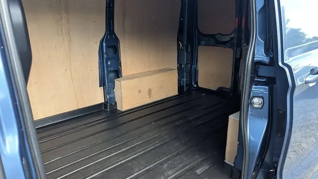 Begagnad Ford Transit Custom Limited 136 HK (100 kW) 2024 Blå Van