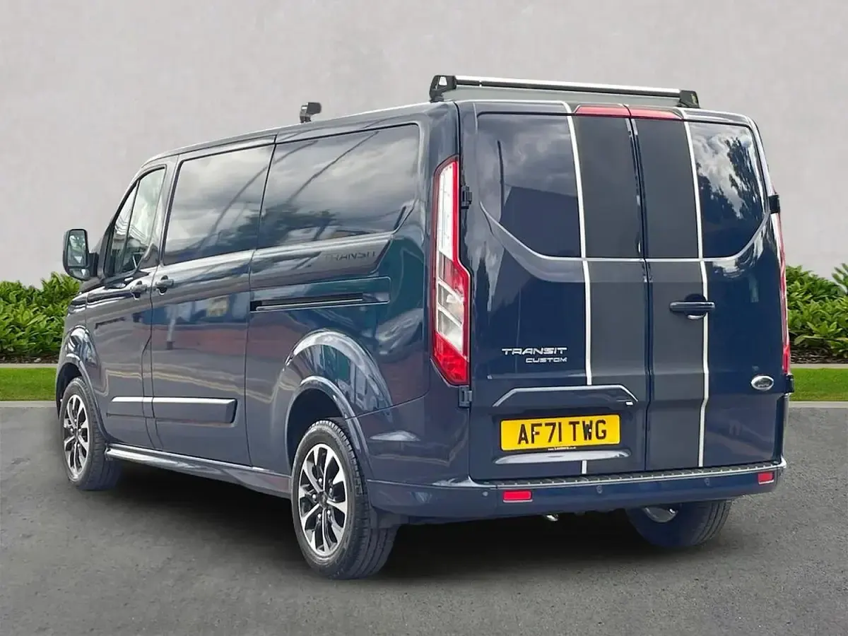 Used Ford Transit Custom Sport 185 HP (136 kW) 2021 Blue Van