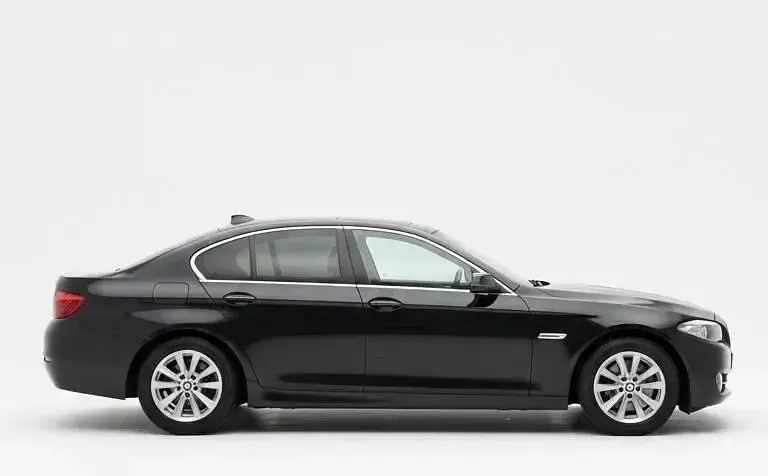 Begagnad BMW 520 Sport Line 2014 Svart Sedan