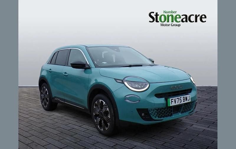 Blue New 2025 Fiat 600 La Prima SUV | £21,990 - Image 1/4
