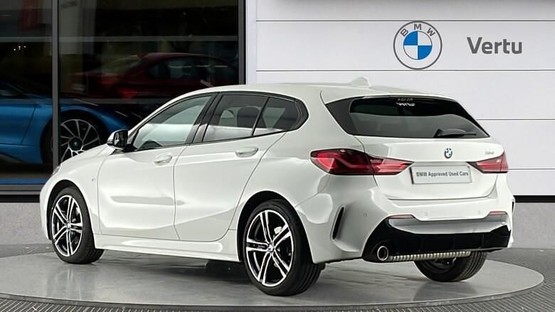 Used BMW 118 M Sport 140 HP (102 kW) 2023 White Hatchback