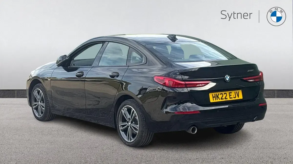 Usado BMW 218 Sport Line 134 HP (98 kW) 2022 Preto Coupé