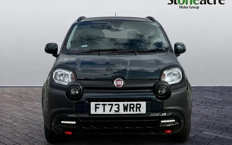 Used Fiat Panda 70 HP (51 kW) 2024 Green Hatchback