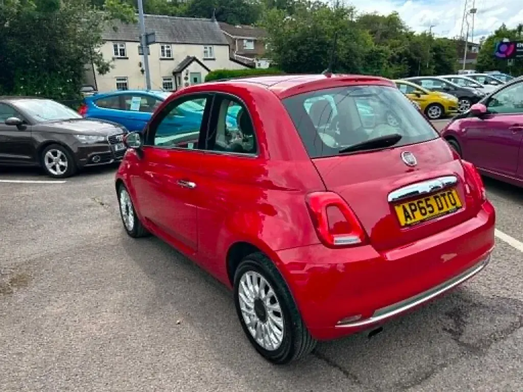 Used Fiat 500 Lounge 69 HP (50 kW) 2015 Red Hatchback