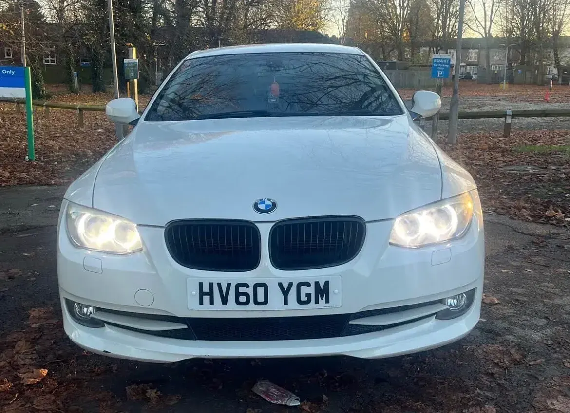 Used BMW 320 167 HP (122 kW) 2010 White Coupe