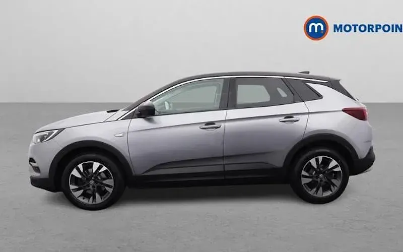Used Vauxhall Grandland X SRi 131 HP (96 kW) 2020 Grey SUV