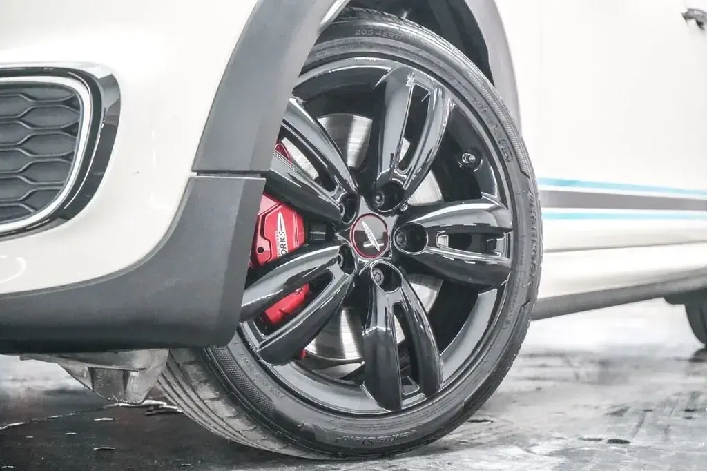 Usado Mini John Cooper Works Comfort 231 CV (169 kW) 2019 Blanco Utilitario