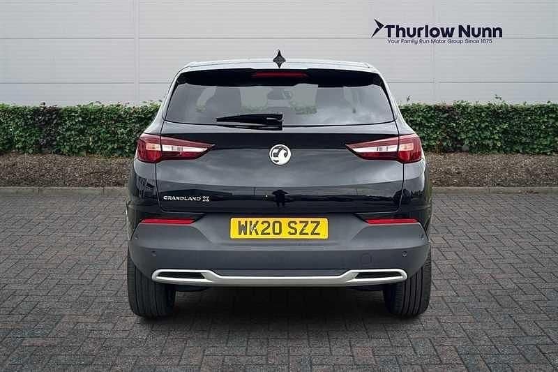 Used Vauxhall Grandland X SRi 130 HP (95 kW) 2020 Black SUV
