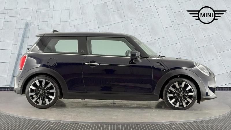 Used Mini Cooper Exclusive 134 HP (98 kW) 2022 Black Hatchback